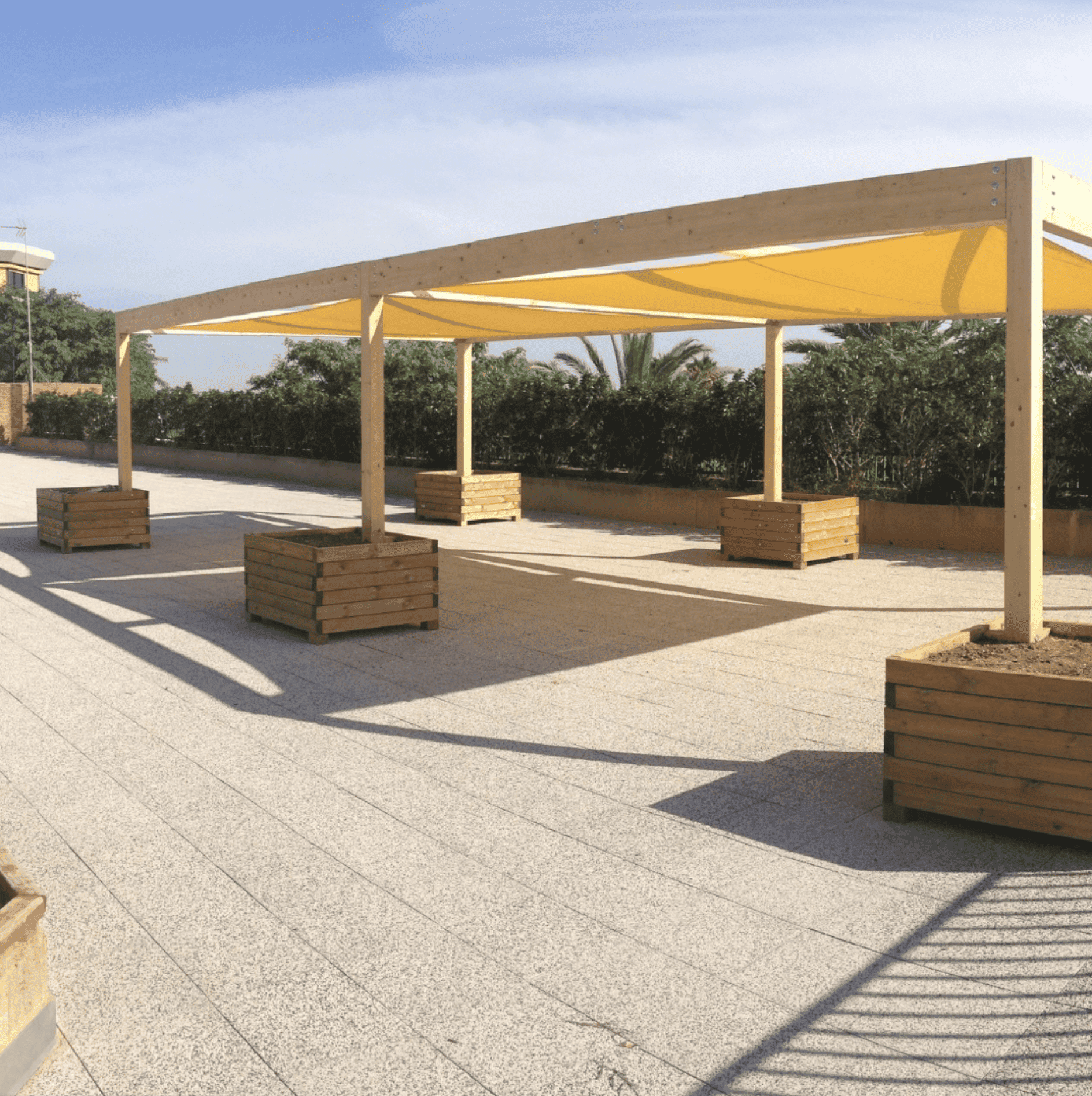 Is it Possible to Use Custom Shade Sails in Windy Areas?