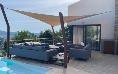 Why do Shade Sails have Curves in the sides?